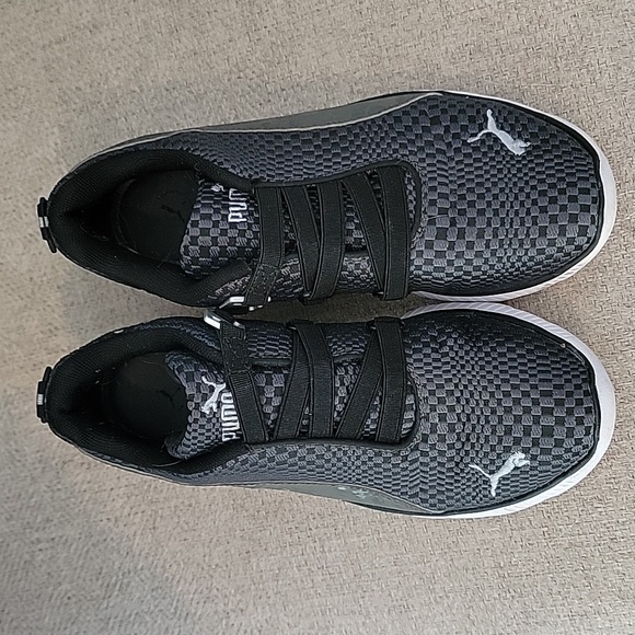 Puma No Tie Sneakers - Picture 2 of 4